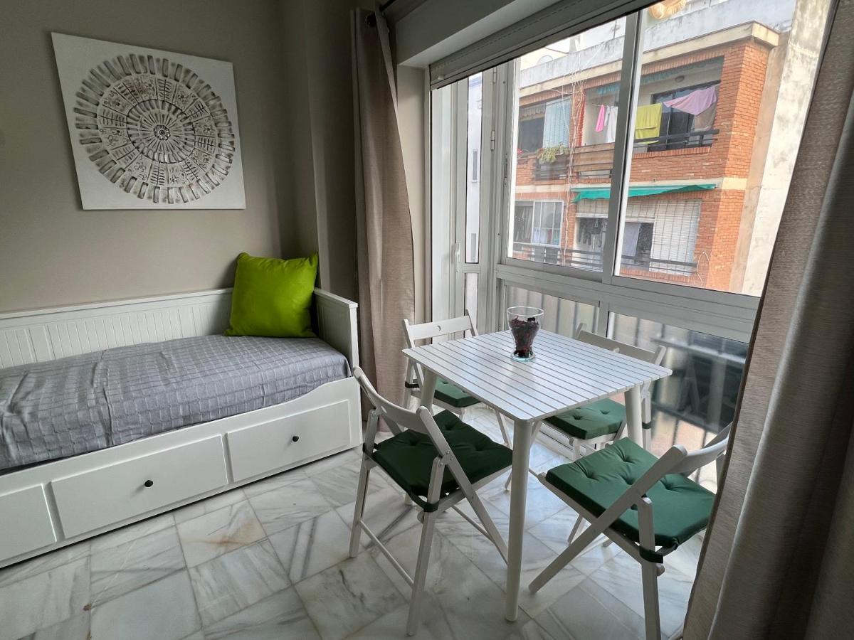 Genuar Apartments Malaga Center 2 Exterior photo